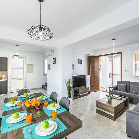 Alasia Villa *